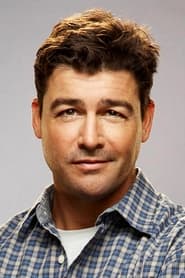 Picture of Kyle Chandler